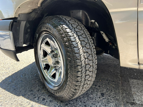 Chevrolet Silverado 4.8 2500 Custom Cab Reg Paq D Mt