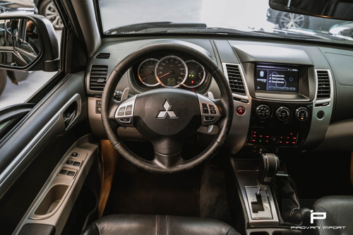 Imagem 6 de 8 de Mitsubishi Pajero 3.2 Hpe 4x4 7 Lugares