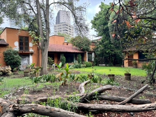Venta Magnífico Terreno Con Uso De Suelo Mixto Para Edificio De 8 Niveles