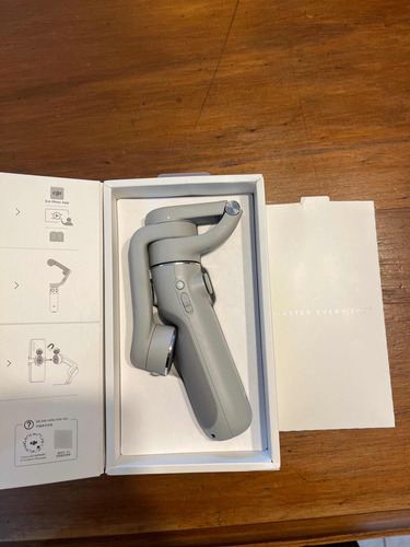 Imagen 2 de 4 de Estabilizador Gimbal Dji Osmo Mobile 5