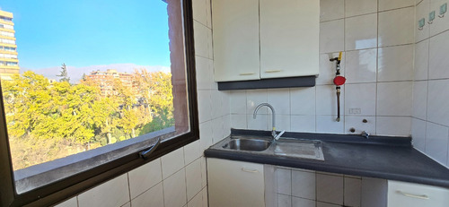Dp 1 Dorm, Estac, Bg En Ladislao Errazuriz 2158/providencia