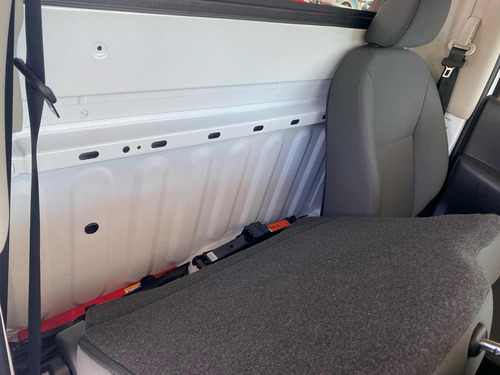 Nissan NP300 2.5 Chasis Cabina Mt Ac