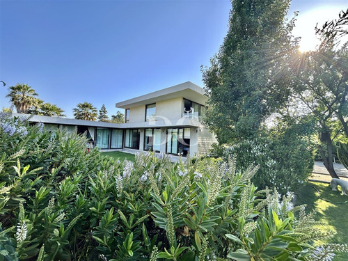 Casa En Venta De 3 Dorm.piedra Roja,chicureo,colina