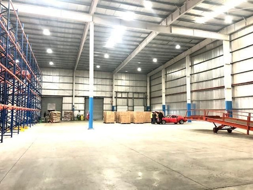 Impecable Nave Industrial De 3815m2 En Belén De Escobar