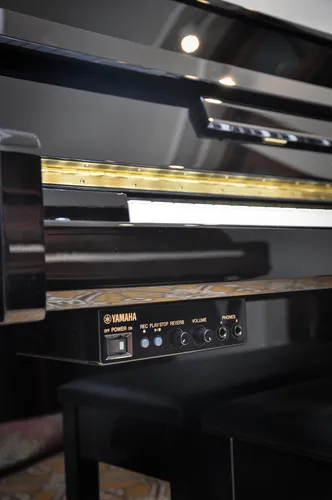 Piano Yamaha Silent Ju-109 (garantía + Traslado + Afinación)