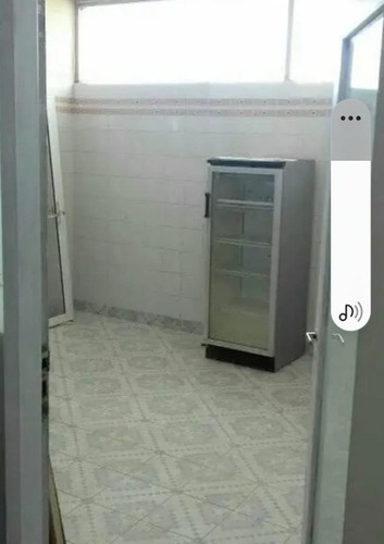 Imagen 4 de 30 de Local Comercial Alquiler Ubicado En Galería Del Edificio Cabo Corrientes