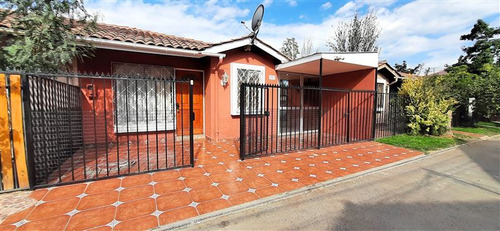 Casa En Venta De 3 Dorm. En Quilicura