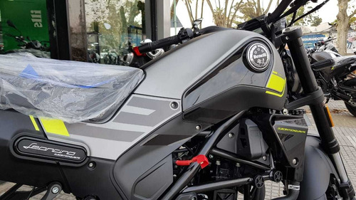 Imagen 14 de 20 de Benelli Leoncino 250 C/abs Metzeler Agrobikes 2023 - Dohc