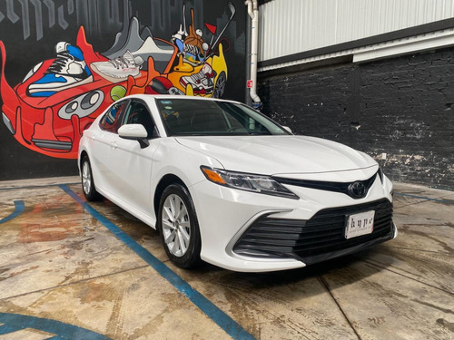 Toyota Camry 2.5 Le At