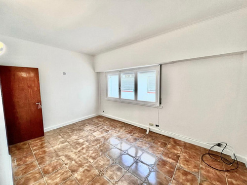 Departamento En Plaza Mitre 3 Amb