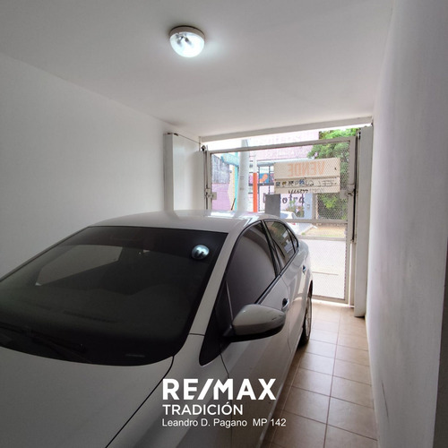 Venta Casa 3 Dorm. - Carlos Gardel 365, Rcia.