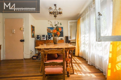 Imagen 8 de 23 de Casa Para Remodelar En Venta De 6 Dorm. En La Reina