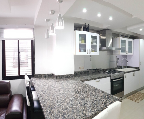 Imagen 8 de 13 de Lujoso Y Cómodo Apartamento. 04127800070. Cod Mls 23-5286