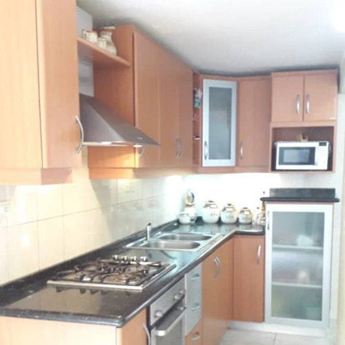 Imagen 1 de 6 de En Venta Apartamento En Charallave - Valle Chara