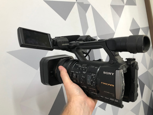 Câmera Sony Hxr Nx3 Full Hd Grava Em Sd Card