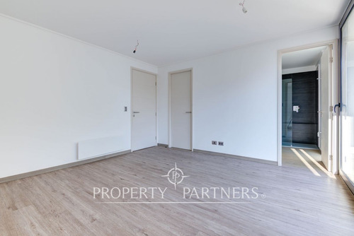 Amplio Townhouse En Excelente Ubicación 4d 3b 2e