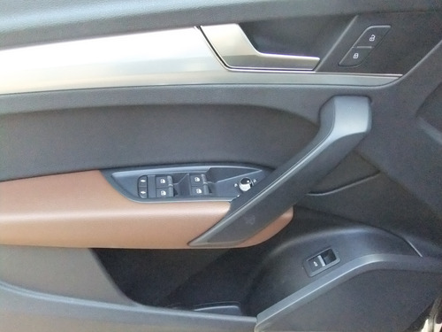 Audi Q5 2.0 L T Select Dsg