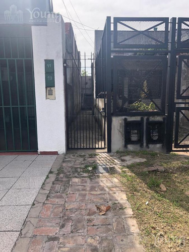 Imagen 2 de 13 de Ph En Venta De 2 Ambientes Con Patrtio En Bernal Oeste