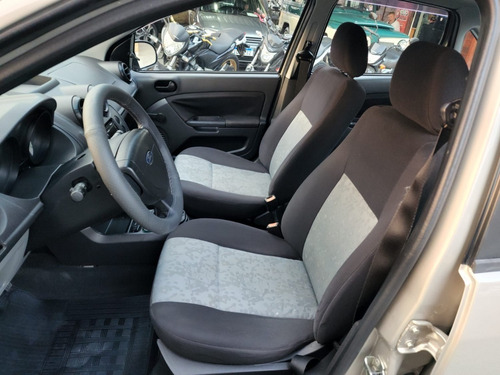 Imagem 6 de 20 de Ford Fiesta Sedan