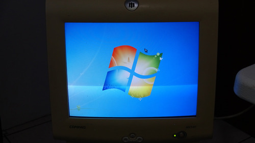 Monitor Compaq Mv540