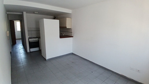 Departamento 1 Dorm C/ Cochera - Zona 70 Y 6