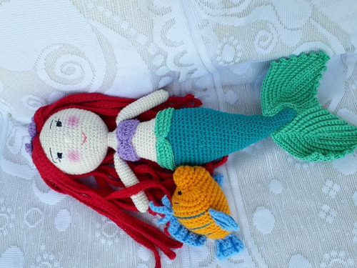 Linda Sirenita Tejida A Crochet En La Tecnica Amigurumi