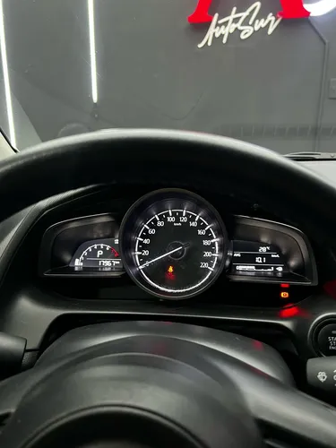 Mazda 2 1.5 Touring Carbon Edition At