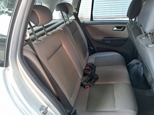 Volkswagen Suran 1.6 Trendline 11b