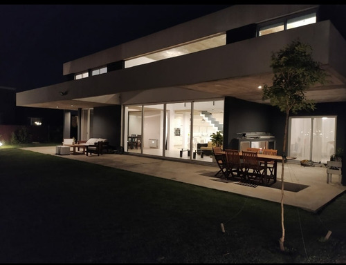 Imagen 5 de 14 de Casa San Sebastian - Escobar - Pilar - Zona Norte - Pileta