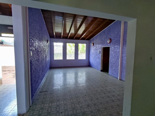Imagen 6 de 10 de Gran Casa Para Uso Comercial