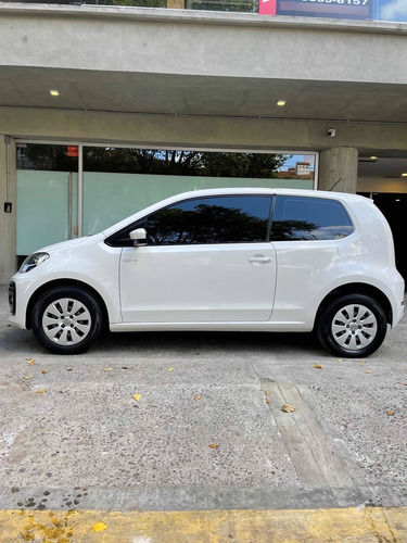 Imagen 4 de 15 de Volkswagen Up! 2017 1.0 Move Up! 75cv Sepautos