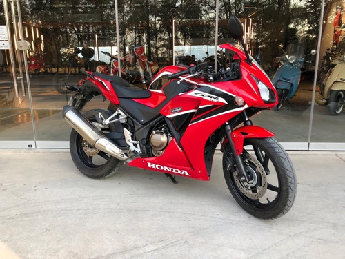 Imagen 2 de 7 de Honda Cbr 300r