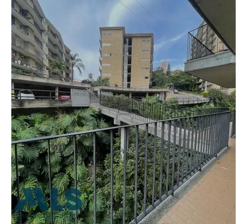 Apartamento En Avenida Las Palmas(mls#252077)