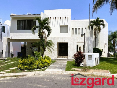 Se Vende Casa En Lomas De Cocoyoc