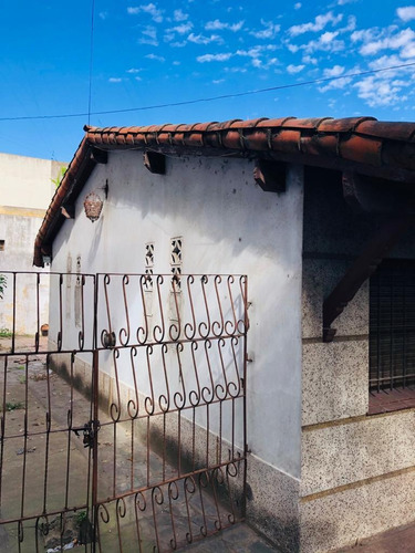Casa 3 Ambientes San Miguel A Refaccionar