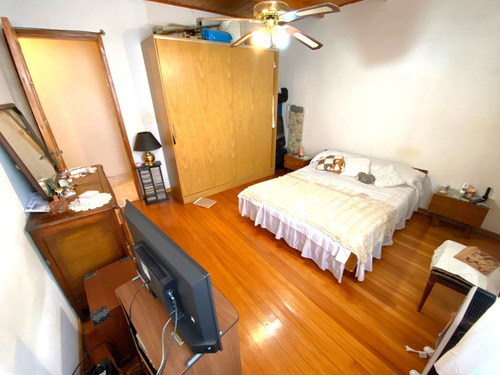 Apto Credito - Amplio Departamento De 2 Ambientes Con Excelente Ubicacion // Nueva York 4414