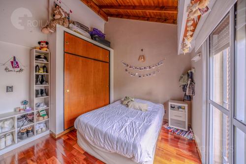 Venta Casa 5 Ambientes Con Jardín Y Cochera En Palomar