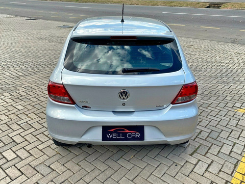 Imagem 8 de 11 de Volkswagen Gol (novo) 1.0 Mi Total Flex 8v 4p 2012/2013