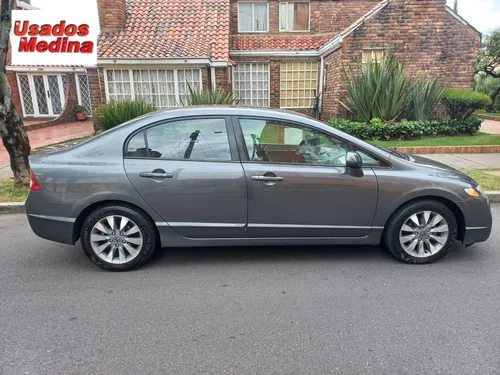 Honda Civic 1.8 Ex 4 p