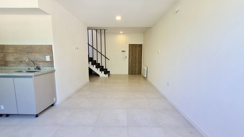 Imagen 5 de 11 de Departamento Céntrico A Estrenar