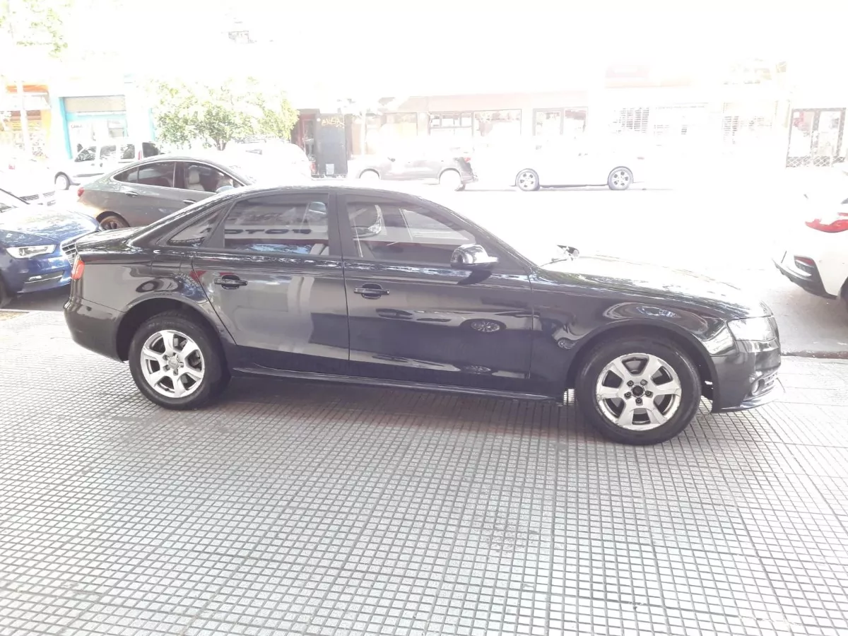 Audi A4 Attraction 2.0tdi 2010 Excelente Estado Tomo Usado