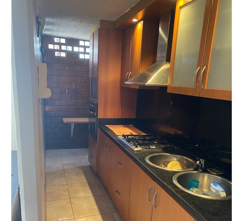 Imagen 8 de 19 de Comodo Y Acogedor Apartamento En El Mejor Sector De La Urb. Nueva Casarapa