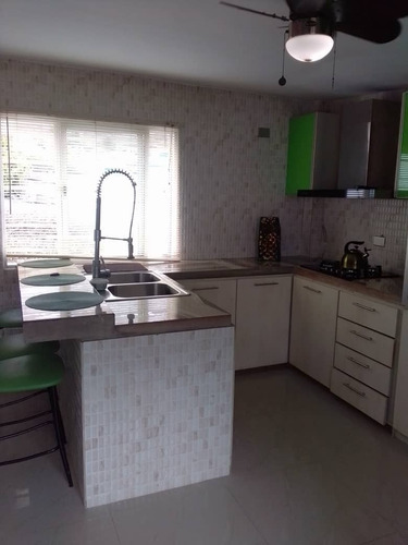 Se Vende Casa Quinta 450m2 Bosques De La Lagunita