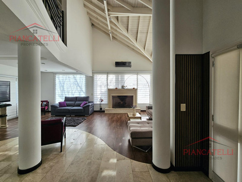Venta De Casa En Campos De Alvarez Con 4 Habitaciones