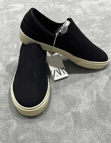 Tenis Bambas Zara Slip On Negros Unisex Número 25 7usa (Usado)