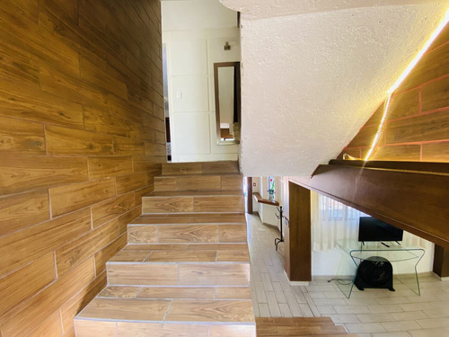 Asa Sola En Pedregal De Las Fuentes, Jiutepec, Morelos Caen-1089-cs