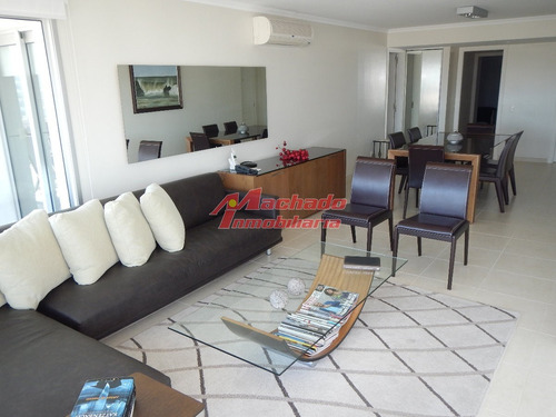 Apartamento En Punta Del Este, Mansa- Ref: 3082