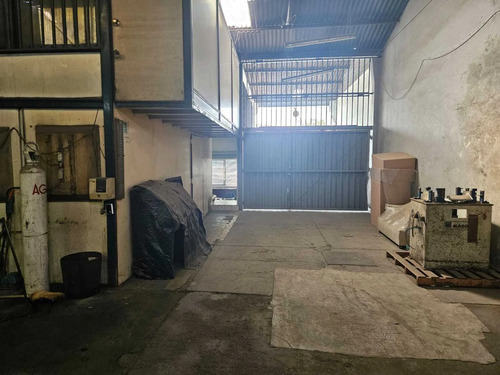 Se Arrienda Galpón En Av Departamental