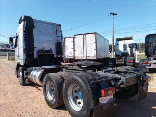 Imagem 4 de 15 de Volvo Fh460 6x2 2013 Automático