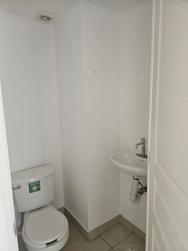 Local Comercial En Renta En Plaza Ubicada En Milenio Iii Queretaro